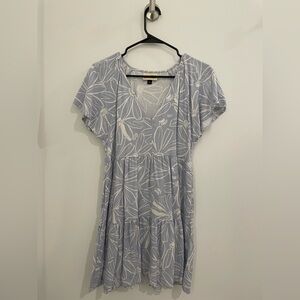 Universal Thread Light Blue and White Floral Midi Dress